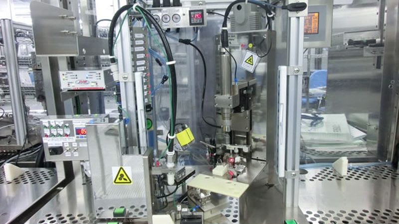 焊接机器人工作站系统集成方案：关键要素与选型要点